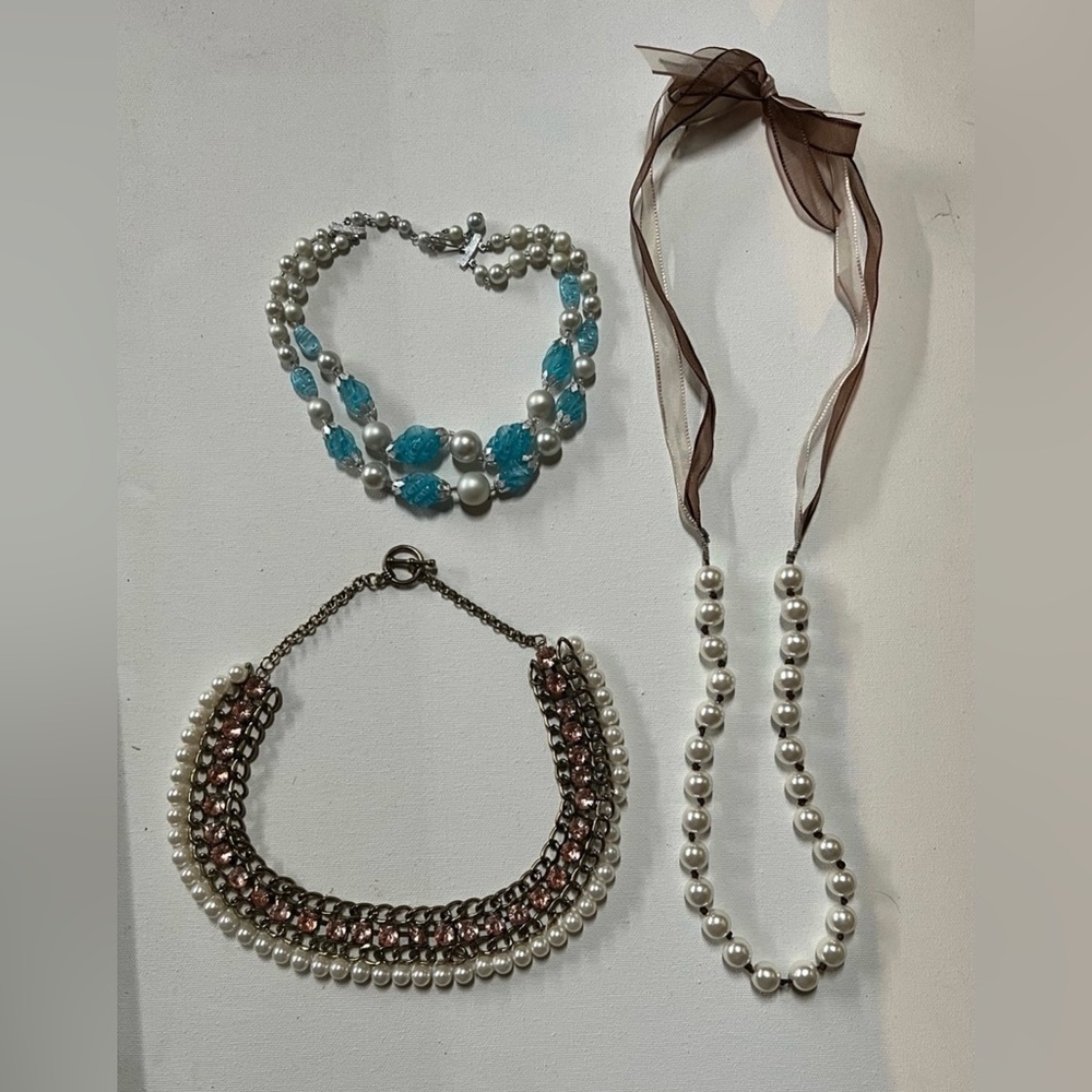 Lot of 3 Vintage Necklaces